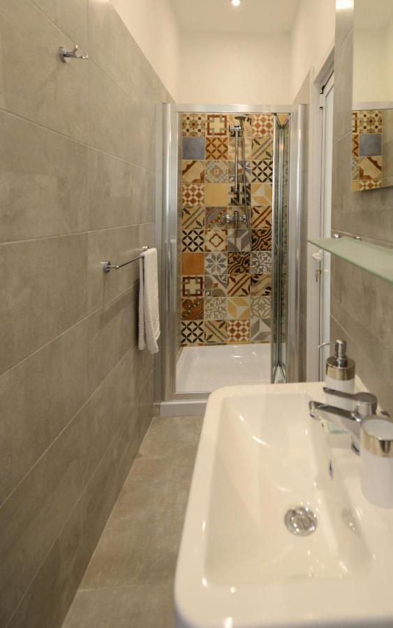 Private Rooms With Bathroom In Валлетта Екстер'єр фото
