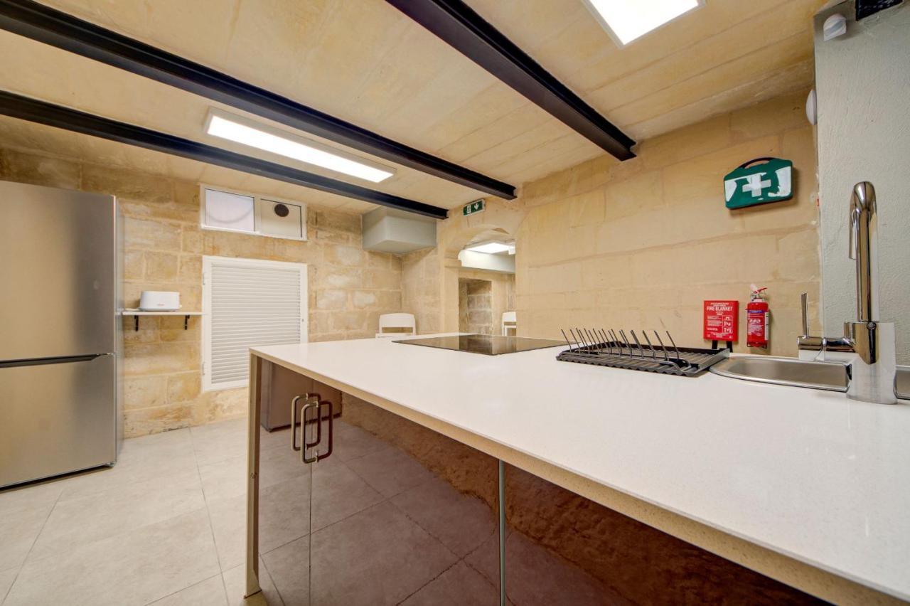 Private Rooms With Bathroom In Валлетта Екстер'єр фото
