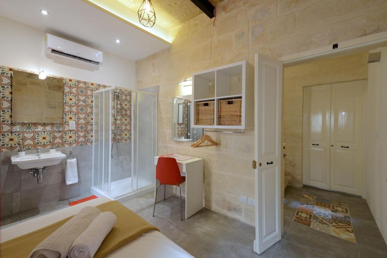 Private Rooms With Bathroom In Валлетта Екстер'єр фото