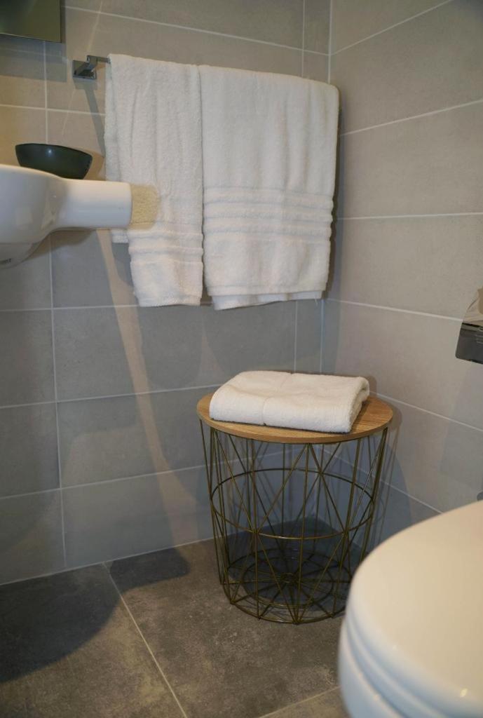 Private Rooms With Bathroom In Валлетта Екстер'єр фото