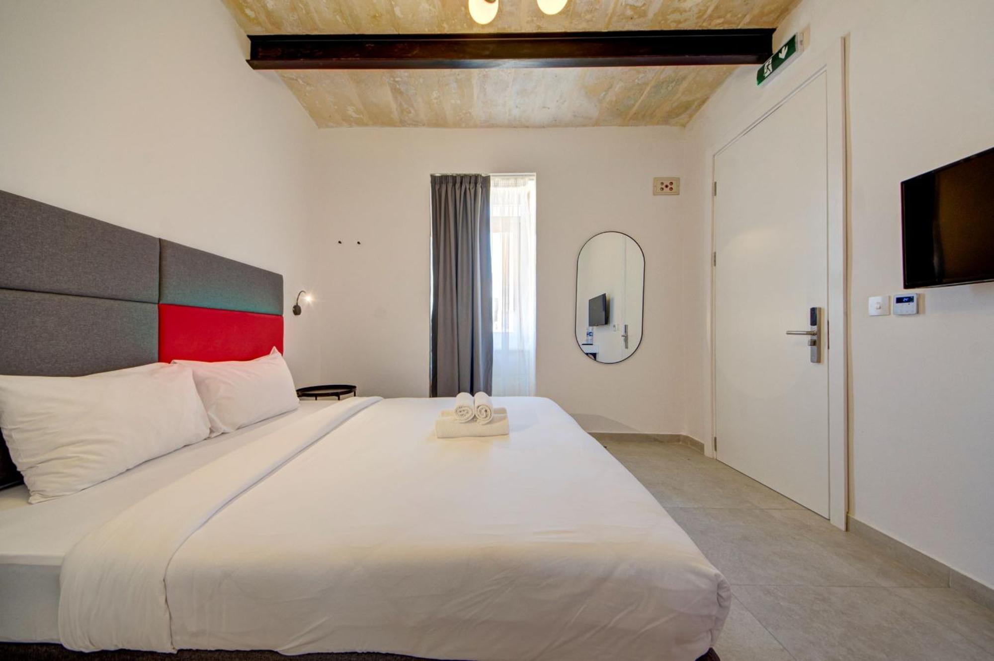 Private Rooms With Bathroom In Валлетта Екстер'єр фото
