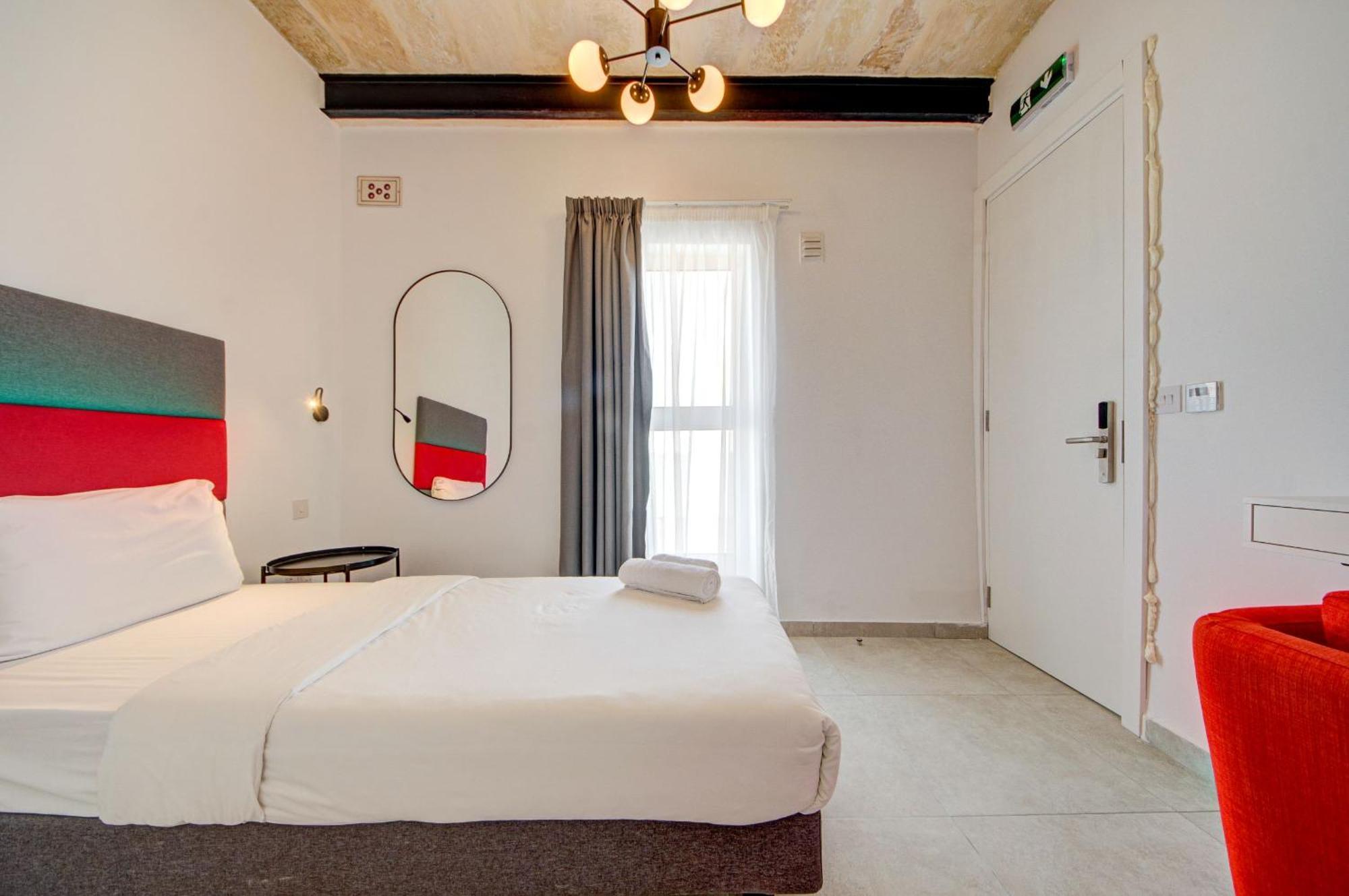 Private Rooms With Bathroom In Валлетта Екстер'єр фото